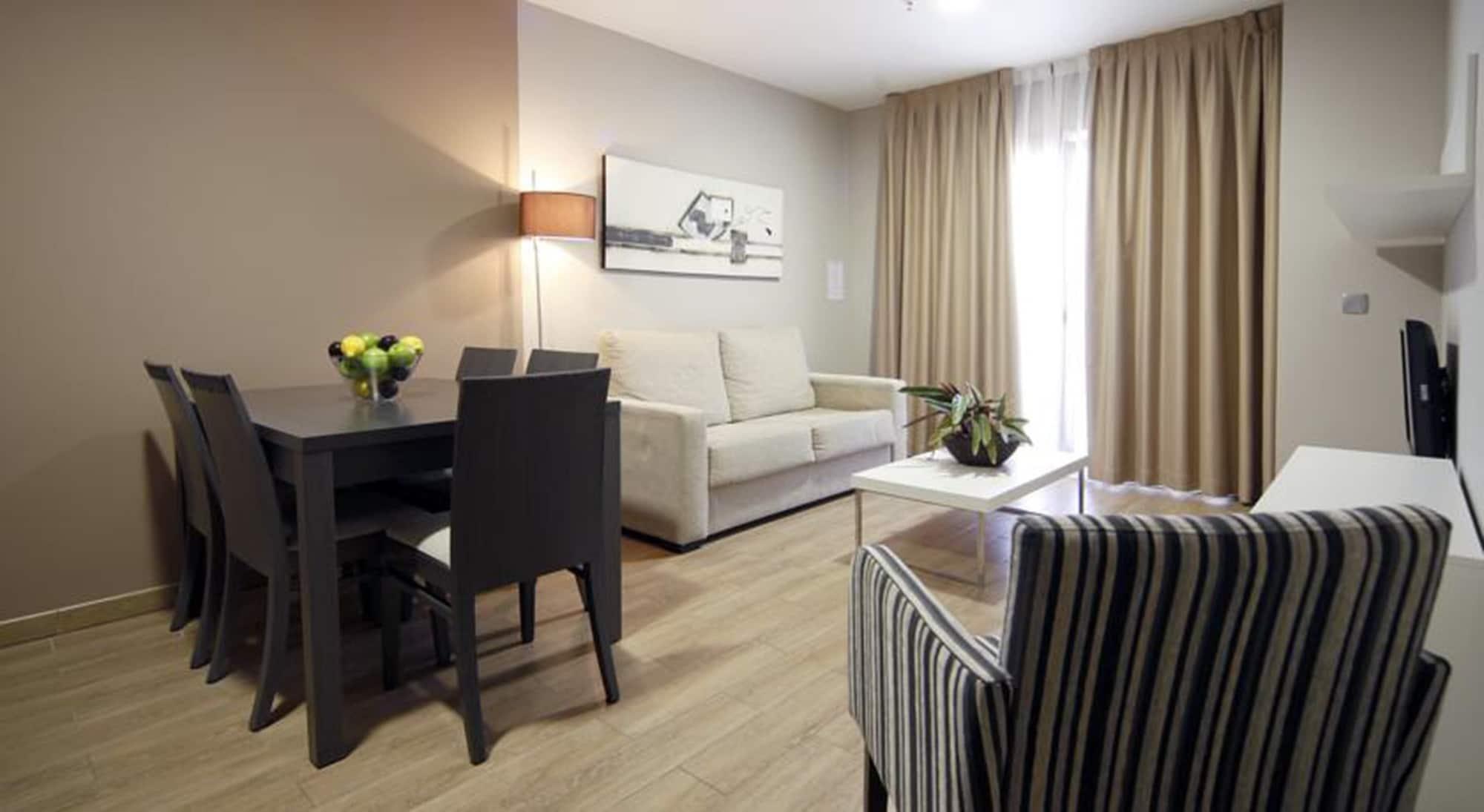 Apartahotel & Spa Jacetania Jaca Ngoại thất bức ảnh