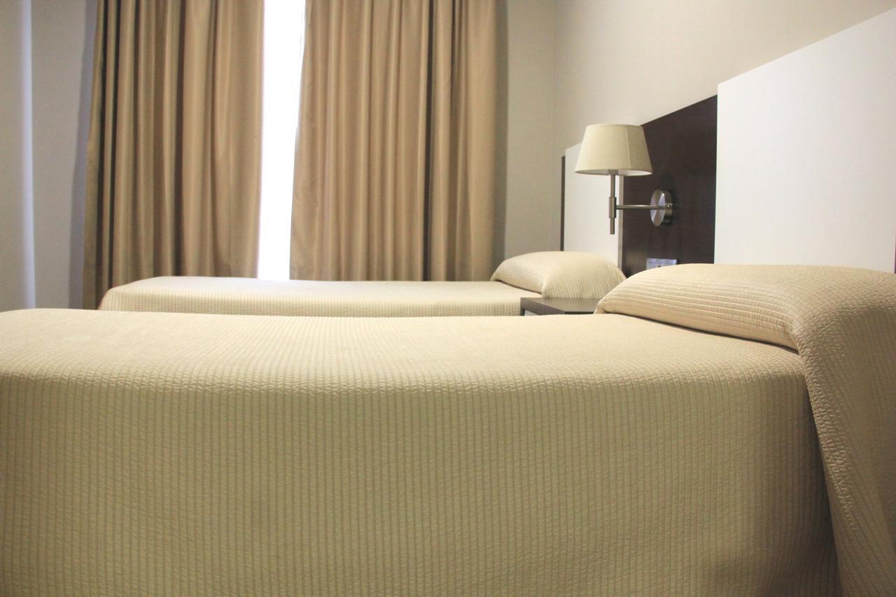 Apartahotel & Spa Jacetania Jaca Ngoại thất bức ảnh